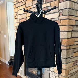Aritzia Black Sweatfleece Hoodie
